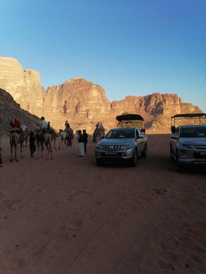 Black Irish Camp And Tours Wadi Rum Exterior photo