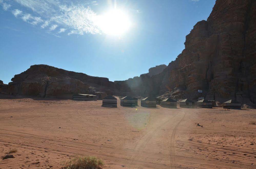 Black Irish Camp And Tours Wadi Rum Exterior photo